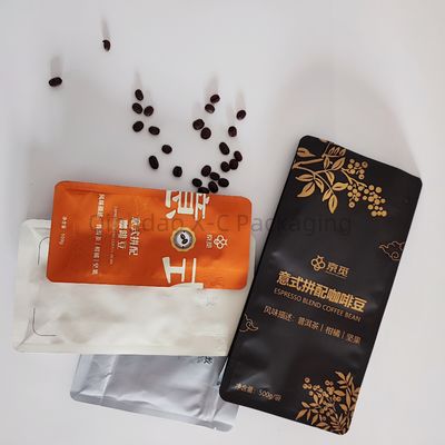 kupować Waterproof Printed Packing Bag with Customized Thickness and Logo for Durable and Stylish Use online manufacture